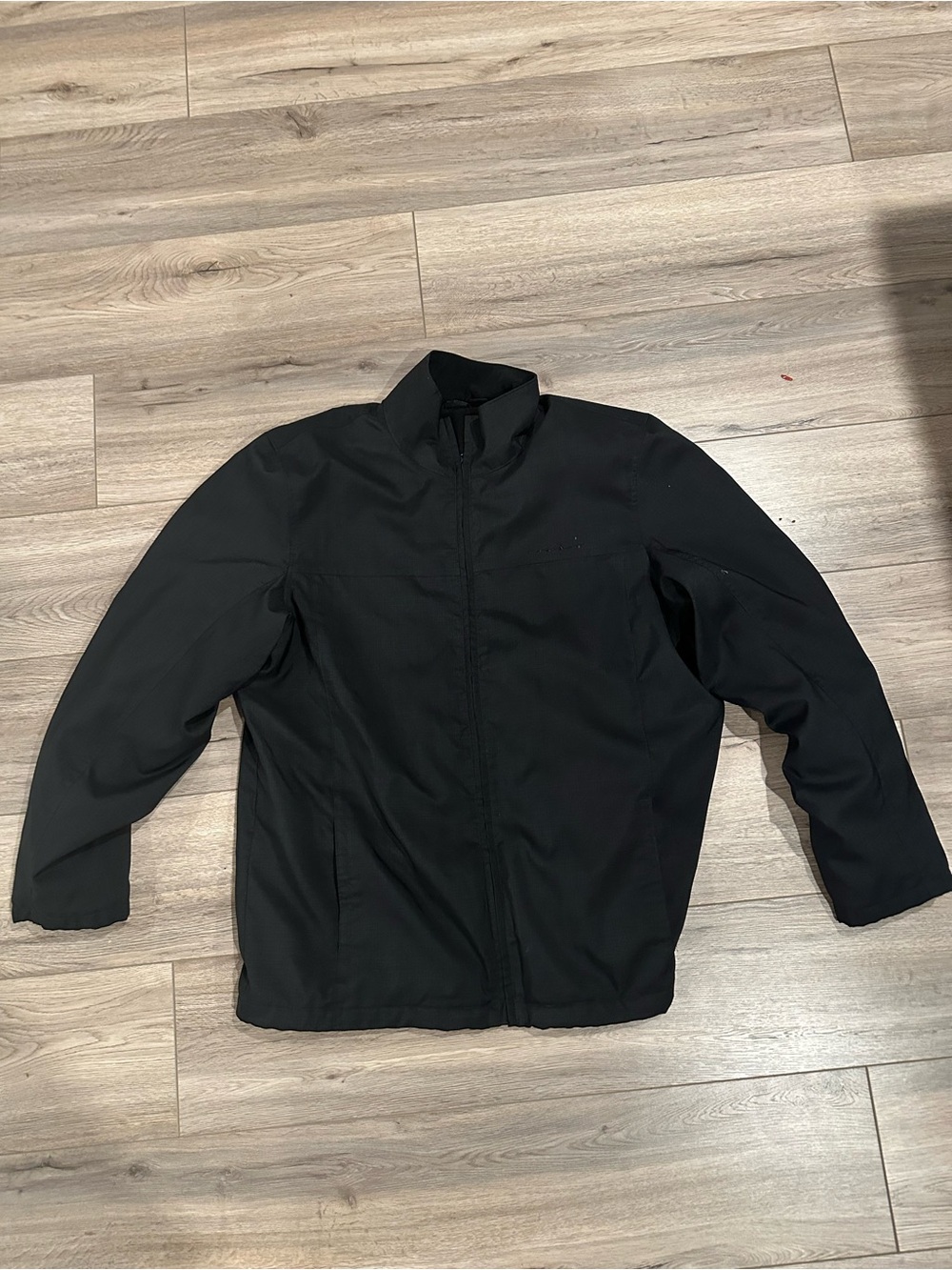 Oakley black medium weight jacket great for upcoming weather XL